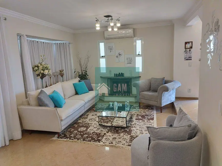 Foto 1 de Sobrado com 3 quartos à venda, 174m2 em Jardim Barbacena, Cotia - SP