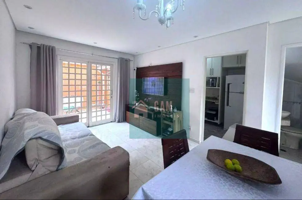 Sobrado com 2 quartos à venda, 120m2 em Cotia - SP - imagem 3 Foto 3 de Sobrado com 2 quartos à venda, 120m2 em Cotia - SP