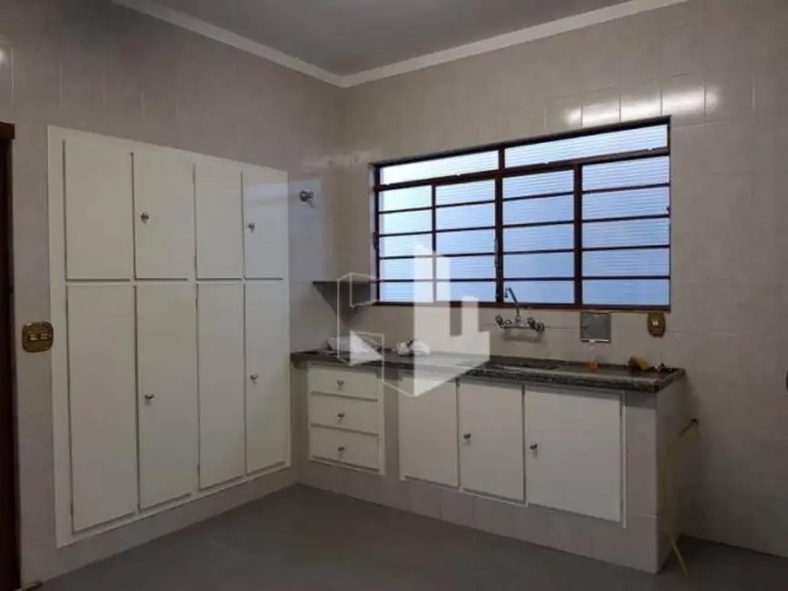 Foto 2 de Casa com 3 quartos à venda, 400m2 em Vila Sampaio Bueno, Jau - SP
