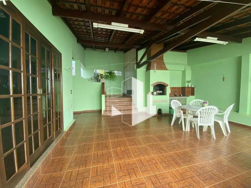 Foto 7 de Casa com 3 quartos à venda, 576m2 em Santo Antônio, Jau - SP