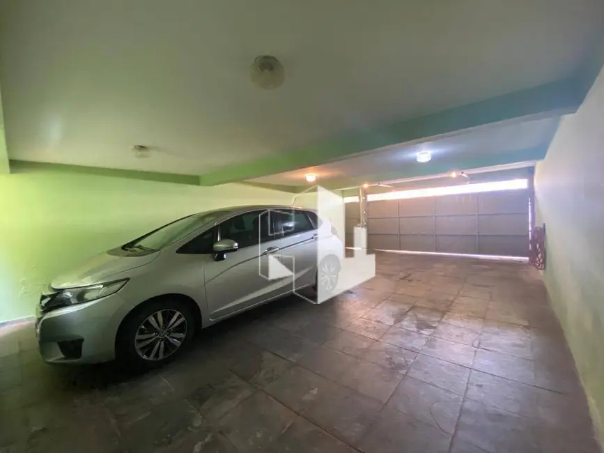 Foto 8 de Casa com 3 quartos à venda, 576m2 em Santo Antônio, Jau - SP