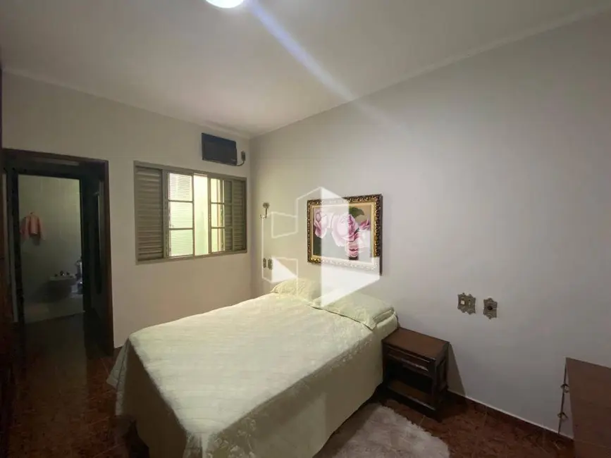 Foto 5 de Casa com 3 quartos à venda, 576m2 em Santo Antônio, Jau - SP