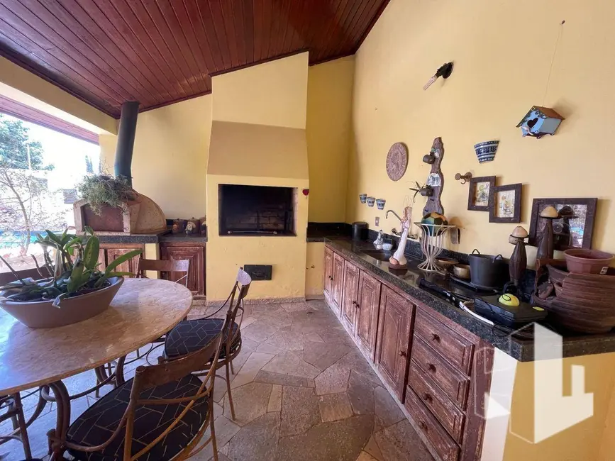 Foto 2 de Casa com 6 quartos à venda, 1000m2 em Jardim Diamante, Jau - SP