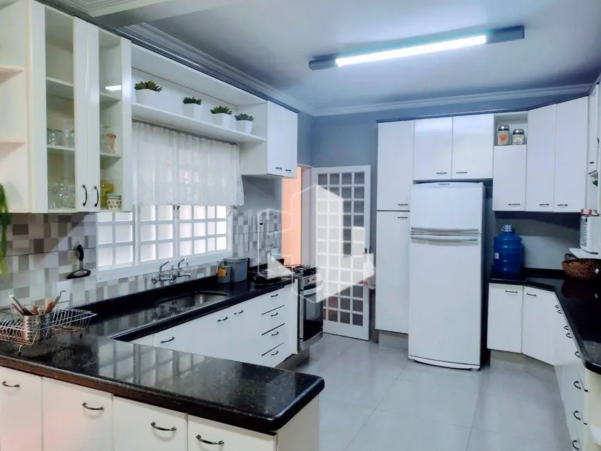 Foto 8 de Casa com 3 quartos à venda, 260m2 em Centro, Jau - SP