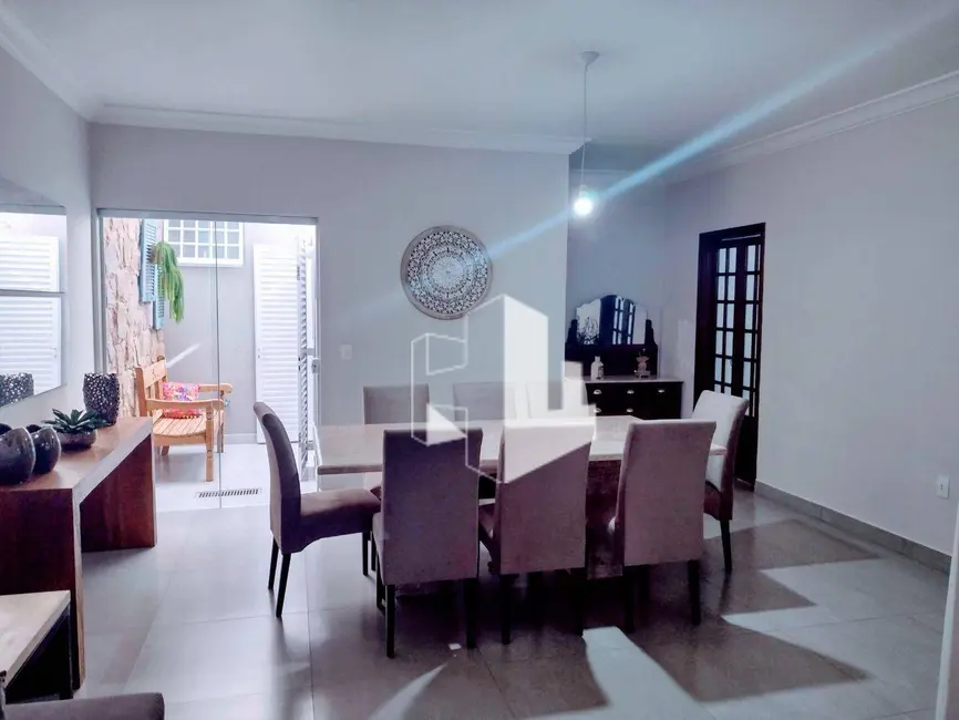 Foto 4 de Casa com 3 quartos à venda, 260m2 em Centro, Jau - SP