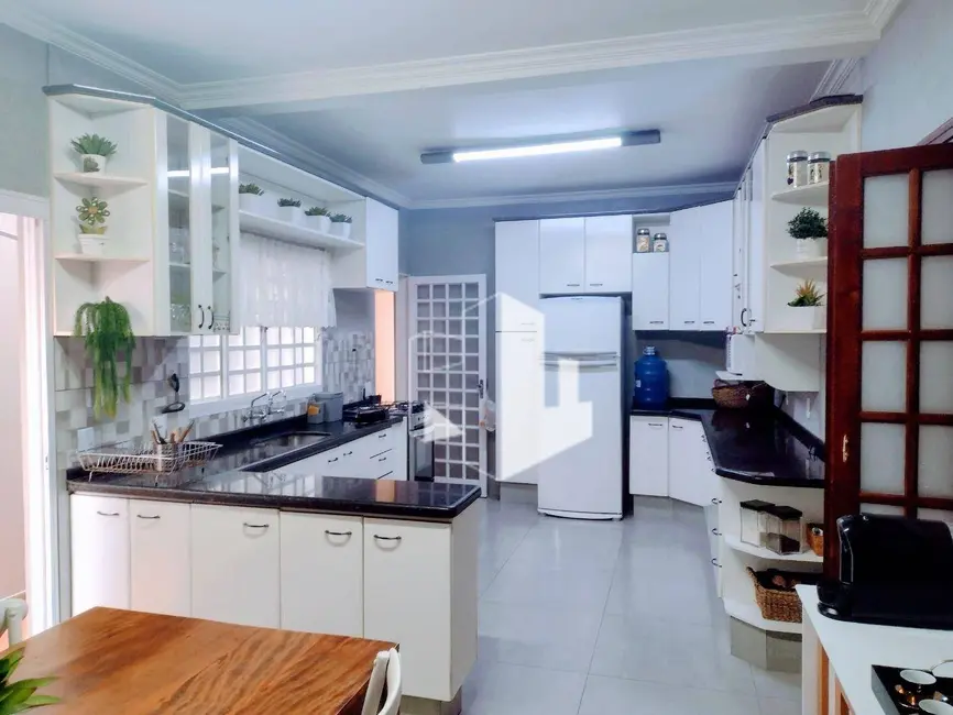 Foto 9 de Casa com 3 quartos à venda, 260m2 em Centro, Jau - SP