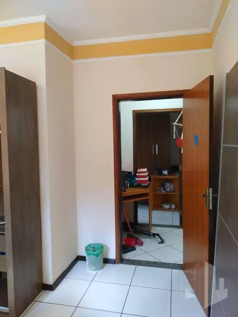 Foto 9 de Casa com 3 quartos à venda, 318m2 em Vila Brasil, Jau - SP