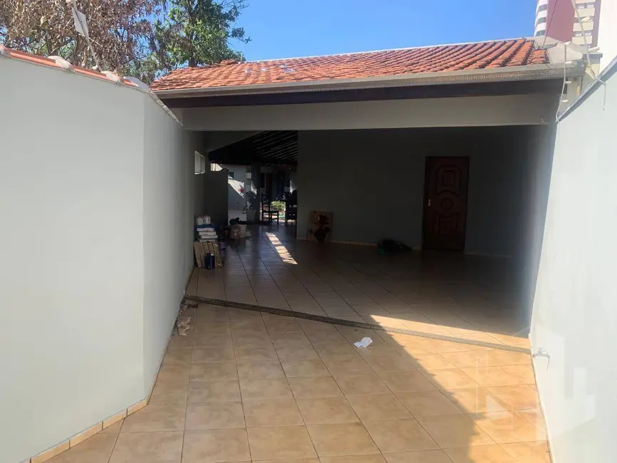 Foto 5 de Casa com 3 quartos à venda, 318m2 em Vila Brasil, Jau - SP