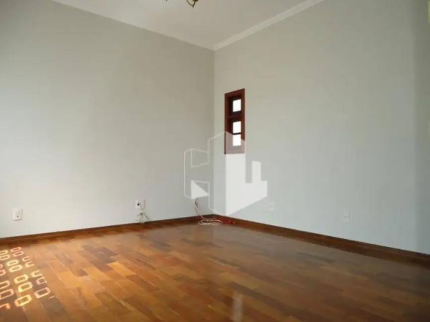 Foto 4 de Casa com 3 quartos à venda, 250m2 em Jau - SP