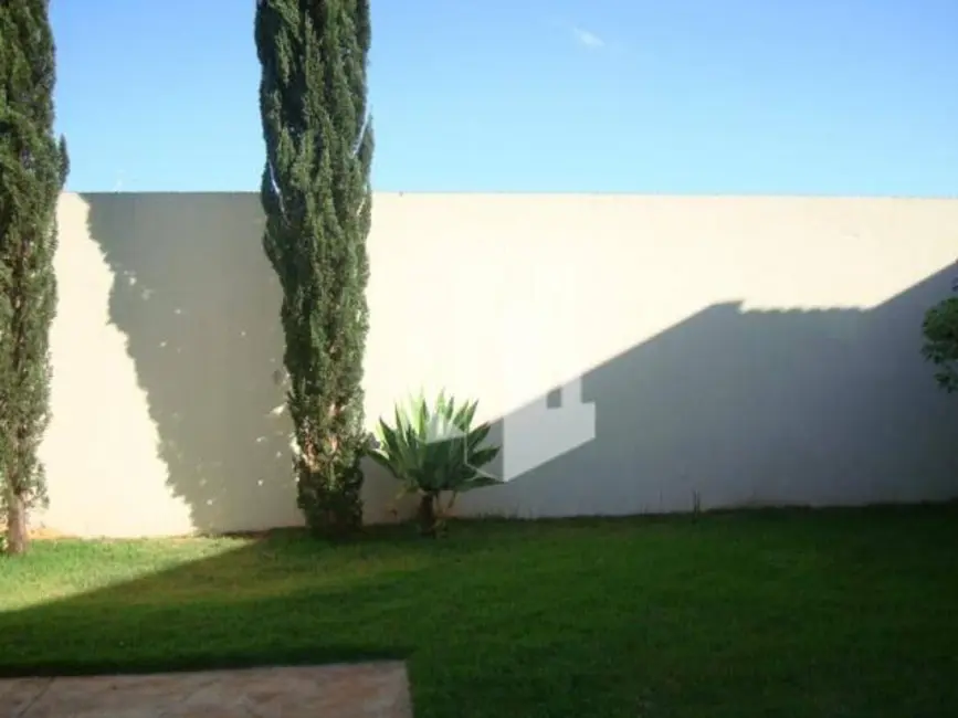 Casa com 2 quartos à venda, 330m2 em Jardim Maria Luiza II, Jau - SP - imagem 4 Foto 4 de Casa com 2 quartos à venda, 330m2 em Jardim Maria Luiza II, Jau - SP