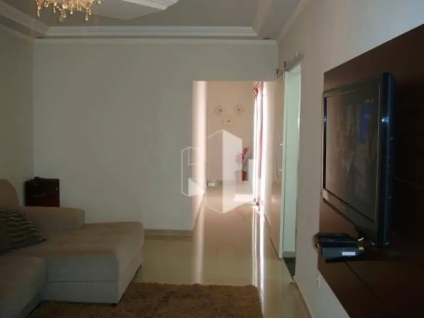 Foto 6 de Casa com 3 quartos à venda, 300m2 em Jardim Parati, Jau - SP