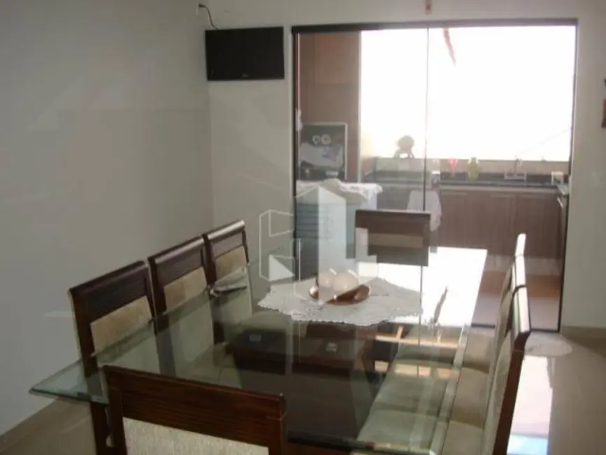 Foto 5 de Casa com 3 quartos à venda, 300m2 em Jardim Parati, Jau - SP