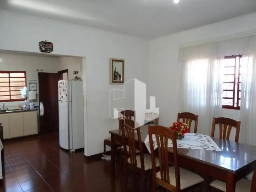 Foto 4 de Casa com 3 quartos à venda, 250m2 em Vila Vicente, Jau - SP