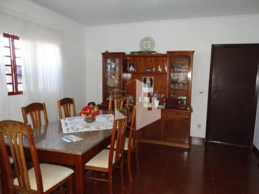 Foto 3 de Casa com 3 quartos à venda, 250m2 em Vila Vicente, Jau - SP