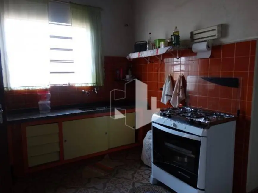 Casa com 3 quartos à venda, 270m2 em Centro, Jau - SP - imagem 5 Foto 5 de Casa com 3 quartos à venda, 270m2 em Centro, Jau - SP