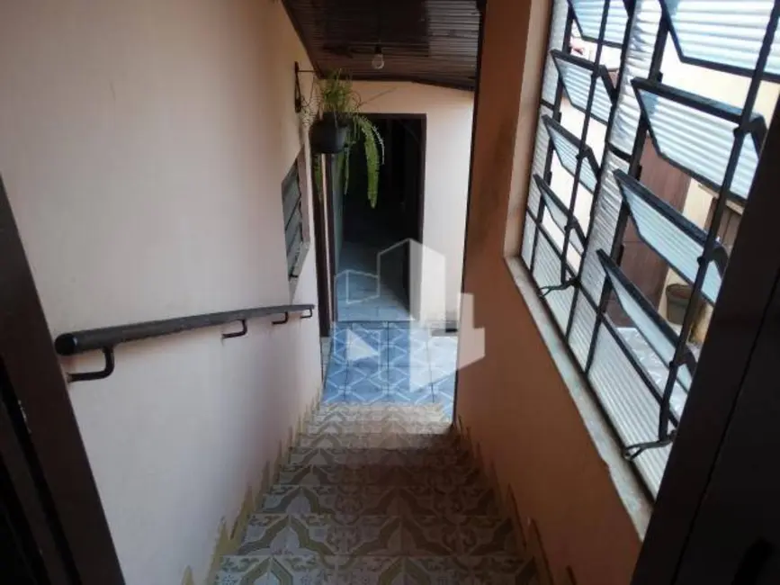 Casa com 3 quartos à venda, 270m2 em Centro, Jau - SP - imagem 6 Foto 6 de Casa com 3 quartos à venda, 270m2 em Centro, Jau - SP