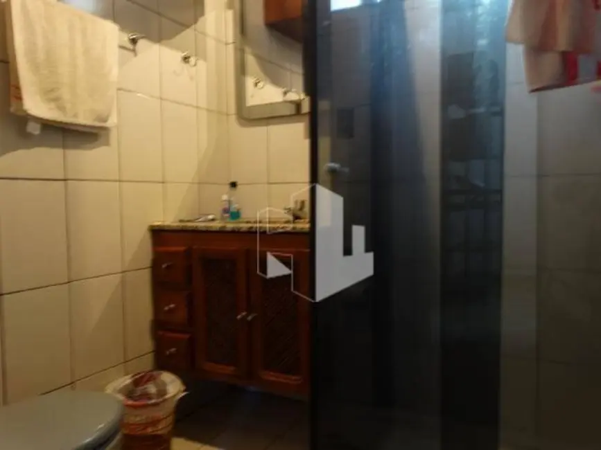 Casa com 3 quartos à venda, 270m2 em Centro, Jau - SP - imagem 3 Foto 3 de Casa com 3 quartos à venda, 270m2 em Centro, Jau - SP