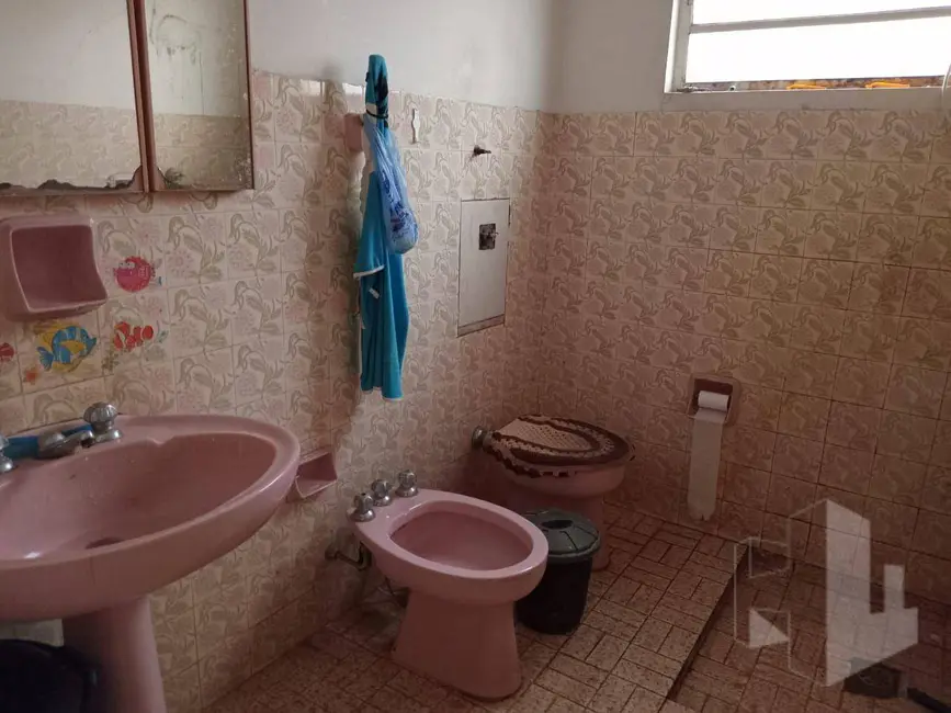 Foto 9 de Casa com 3 quartos à venda, 437m2 em Vila Carvalho, Jau - SP