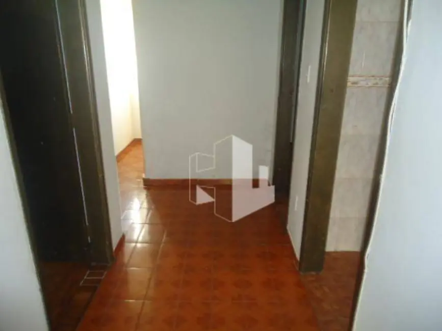 Foto 8 de Casa com 9 quartos à venda, 280m2 em Vila Ivan, Jau - SP