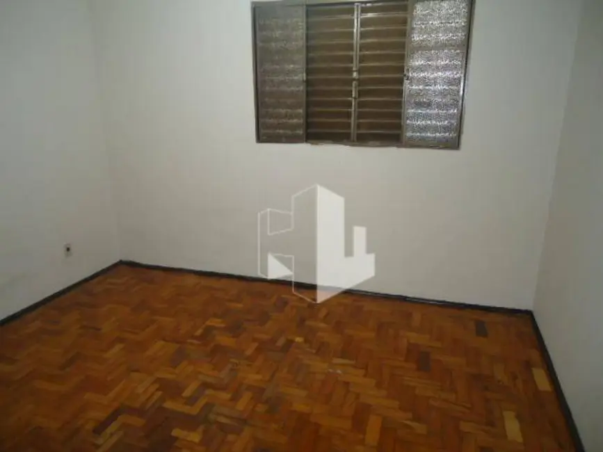 Foto 4 de Casa com 9 quartos à venda, 280m2 em Vila Ivan, Jau - SP