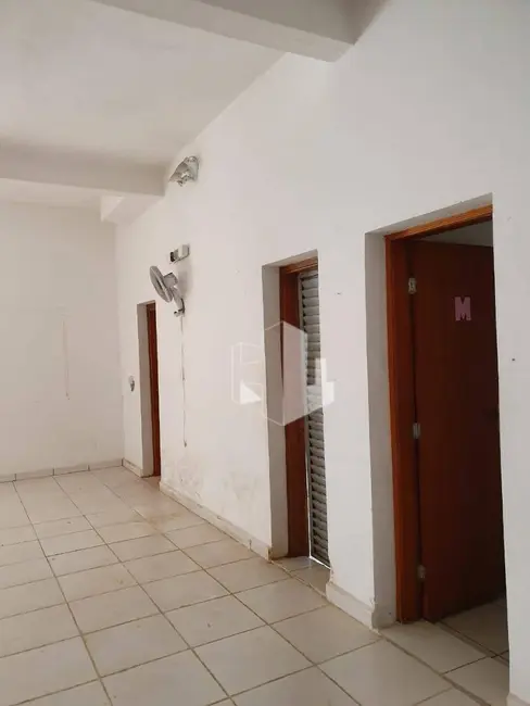 Foto 2 de Casa com 3 quartos à venda e para alugar, 370m2 em Vila Brasil, Jau - SP