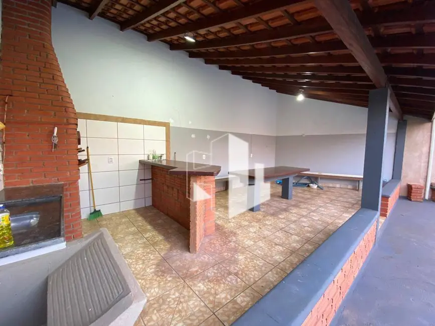 Foto 2 de Casa com 1 quarto à venda, 307m2 em Conjunto Residencial Bernardi, Jau - SP