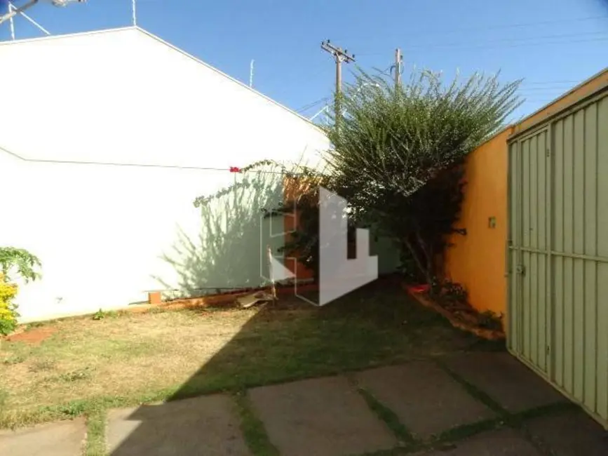 Foto 1 de Casa com 2 quartos à venda, 400m2 em Bocaina - SP