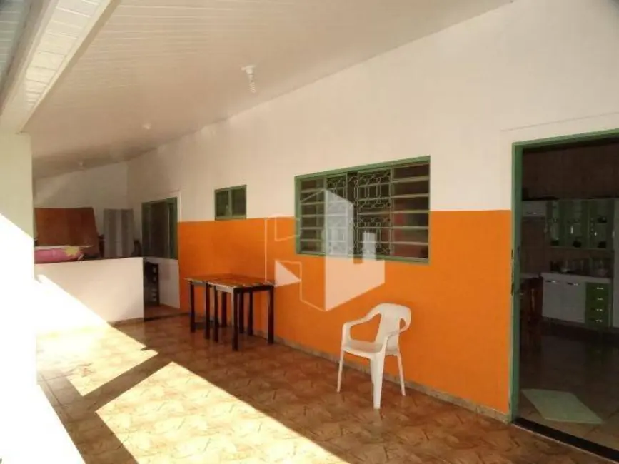 Foto 2 de Casa com 2 quartos à venda, 400m2 em Bocaina - SP