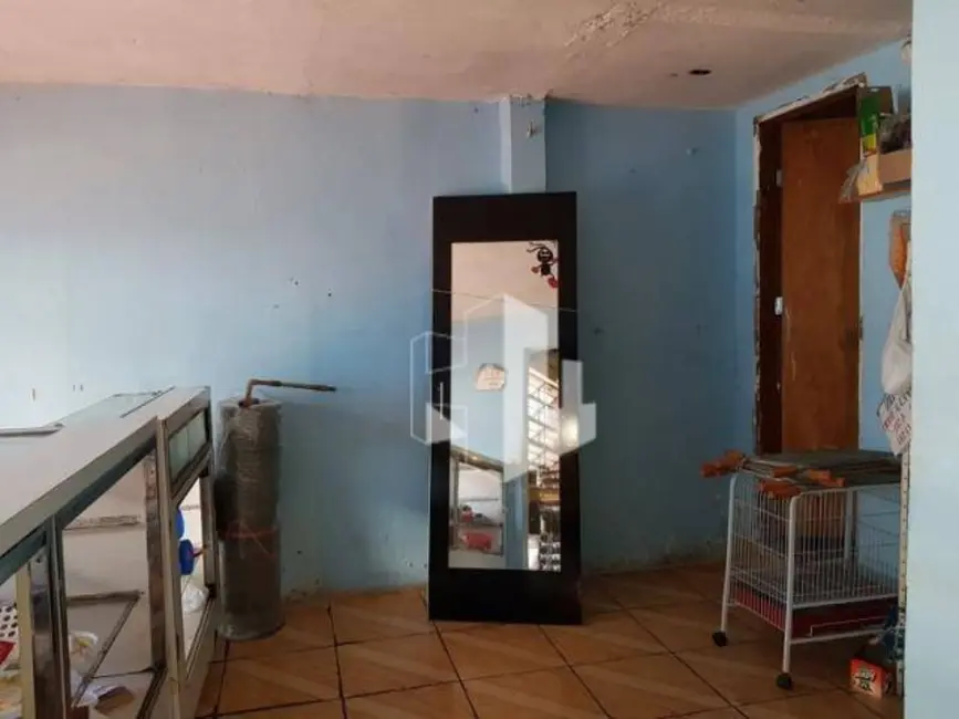 Foto 8 de Casa com 2 quartos à venda, 280m2 em Vila Ivan, Jau - SP