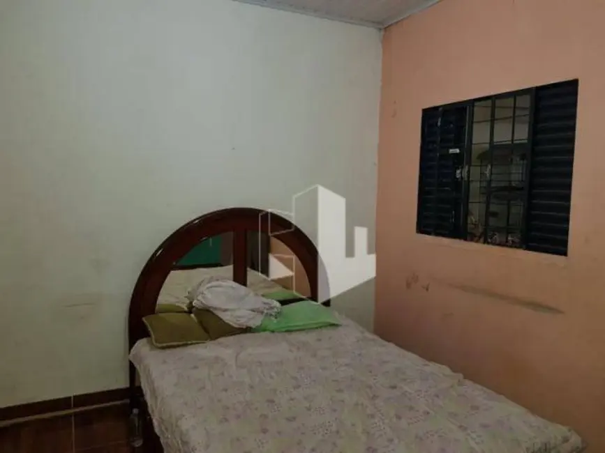 Foto 5 de Casa com 2 quartos à venda, 280m2 em Vila Ivan, Jau - SP