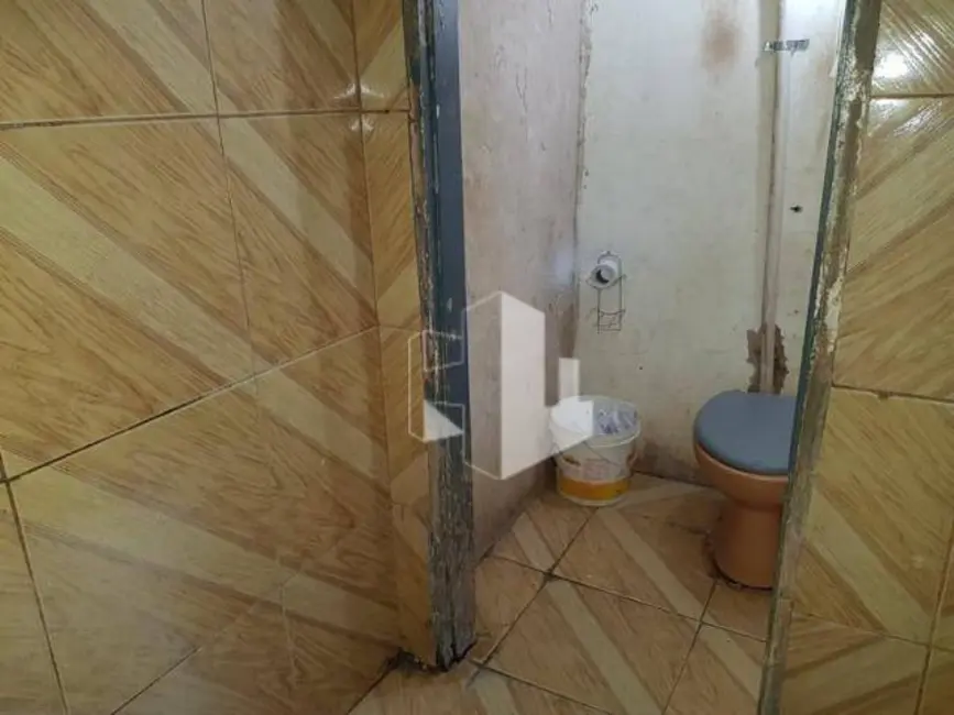 Foto 6 de Casa com 2 quartos à venda, 280m2 em Vila Ivan, Jau - SP