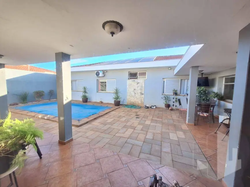 Foto 4 de Casa com 4 quartos à venda, 480m2 em Jardim Bernardi, Jau - SP