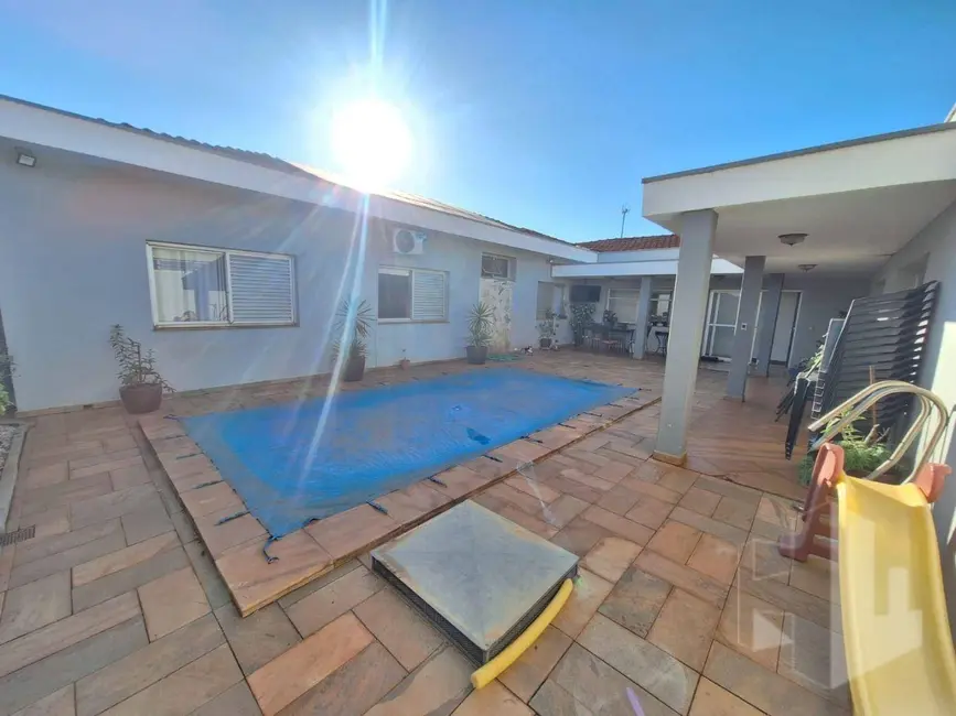 Foto 3 de Casa com 4 quartos à venda, 480m2 em Jardim Bernardi, Jau - SP