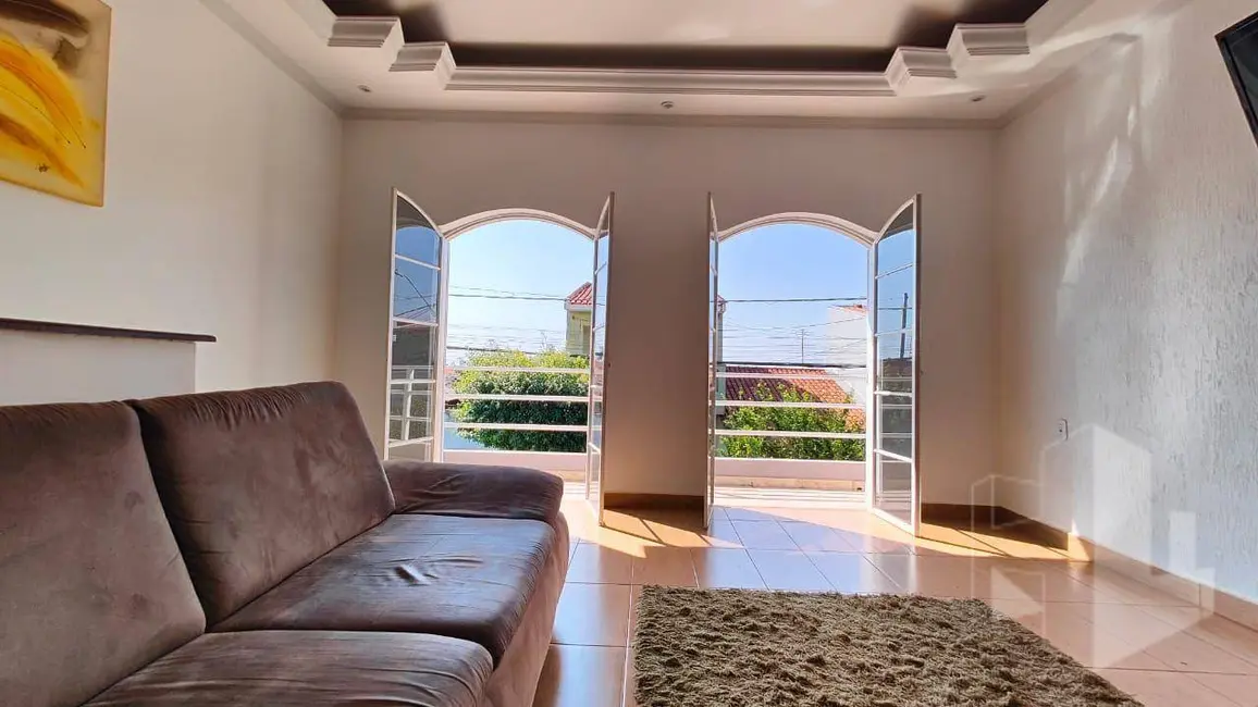 Foto 4 de Casa com 3 quartos à venda, 125m2 em Jardim Odete, Jau - SP