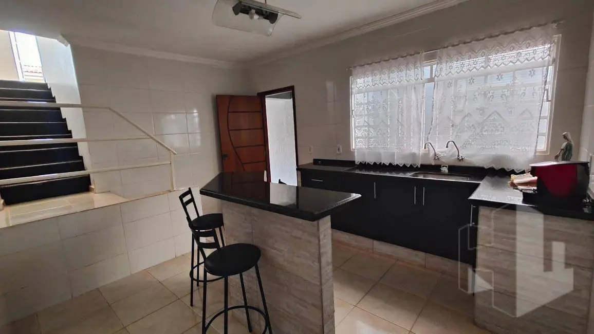 Foto 7 de Casa com 3 quartos à venda, 125m2 em Jardim Odete, Jau - SP