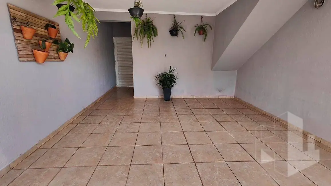 Foto 1 de Casa com 3 quartos à venda, 125m2 em Jardim Odete, Jau - SP