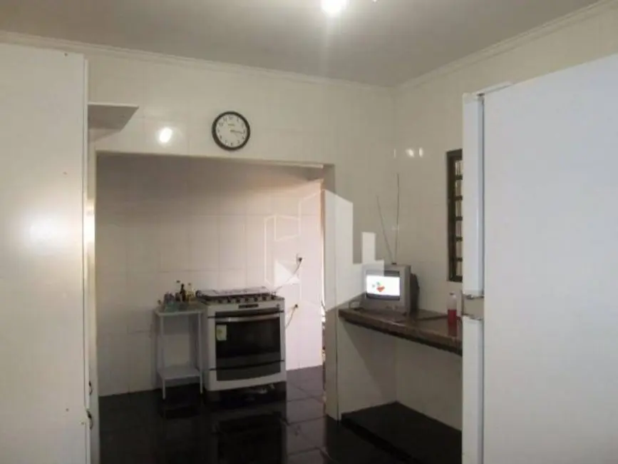 Foto 6 de Casa com 3 quartos à venda, 350m2 em Jardim Ferreira Dias, Jau - SP