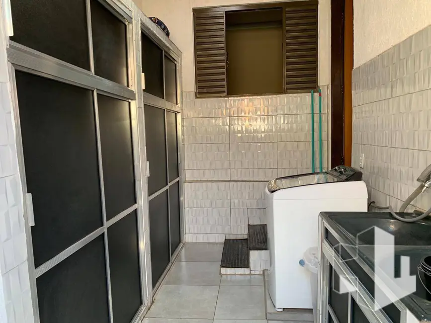 Foto 6 de Casa com 2 quartos à venda, 375m2 em Santo Antônio, Jau - SP