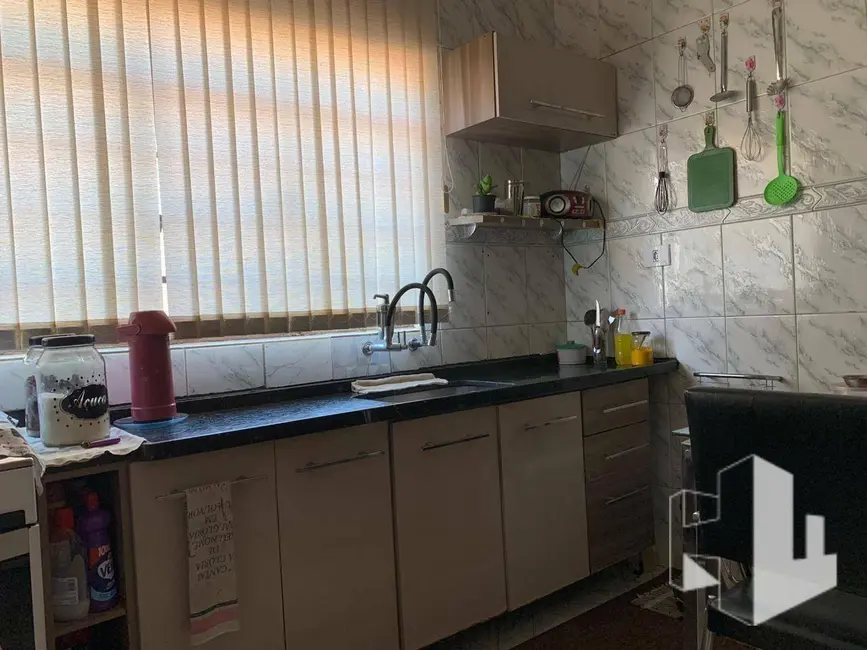 Foto 4 de Casa com 2 quartos à venda, 375m2 em Santo Antônio, Jau - SP