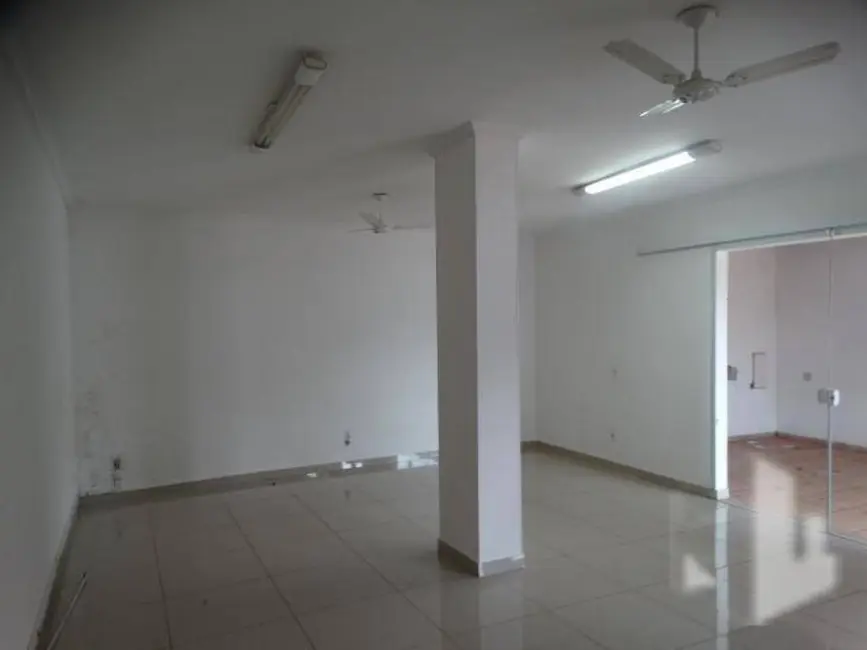 Foto 4 de Casa com 2 quartos à venda, 300m2 em Jardim Parati, Jau - SP