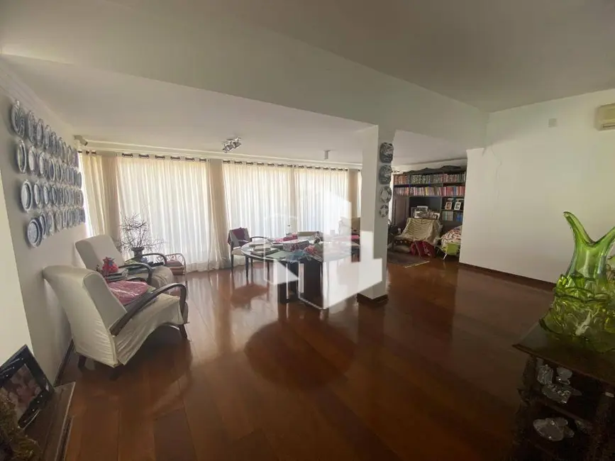 Foto 8 de Casa com 3 quartos à venda, 1300m2 em Vila Assis, Jau - SP
