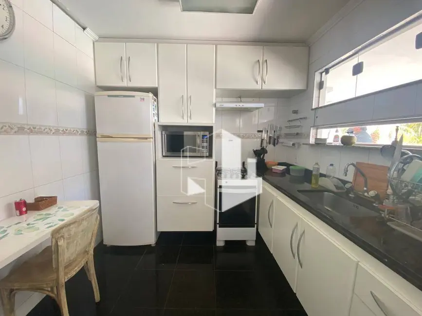 Foto 6 de Casa com 3 quartos à venda, 1300m2 em Vila Assis, Jau - SP