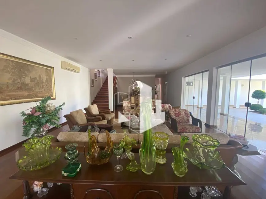 Foto 9 de Casa com 3 quartos à venda, 1300m2 em Vila Assis, Jau - SP