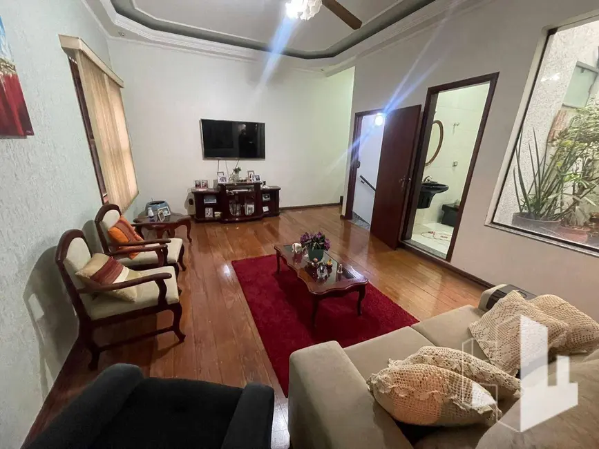 Foto 6 de Casa com 4 quartos à venda e para alugar, 600m2 em Jardim Diamante, Jau - SP