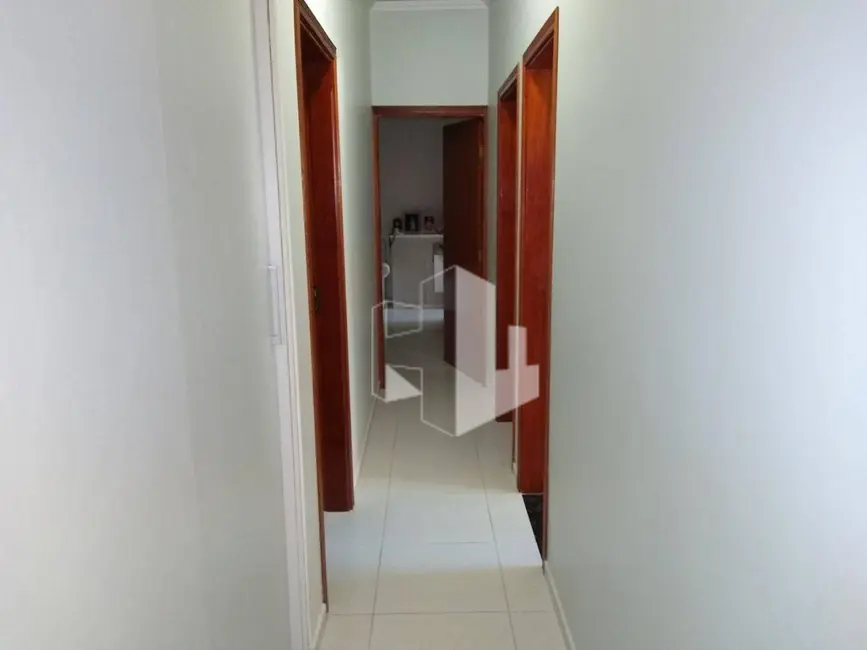 Foto 3 de Casa com 3 quartos para alugar, 225m2 em Jardim Dona Emília, Jau - SP