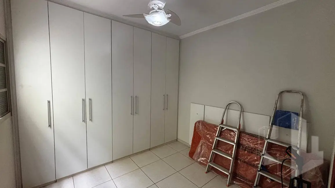 Foto 8 de Casa com 3 quartos para alugar, 225m2 em Jardim Dona Emília, Jau - SP