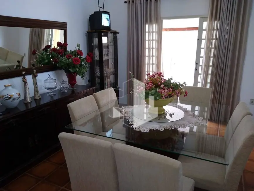 Foto 6 de Casa com 4 quartos à venda, 350m2 em Chácara Bela Vista, Jau - SP