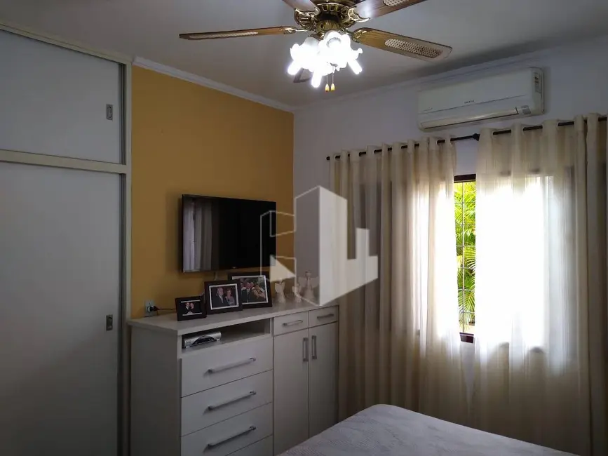 Foto 9 de Casa com 4 quartos à venda, 350m2 em Chácara Bela Vista, Jau - SP