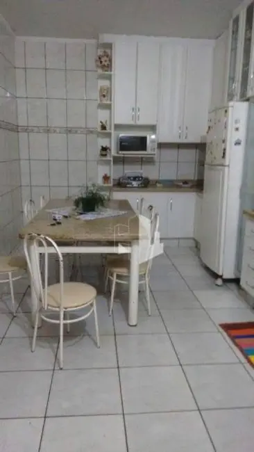 Foto 9 de Casa com 5 quartos à venda, 280m2 em Araraquara - SP