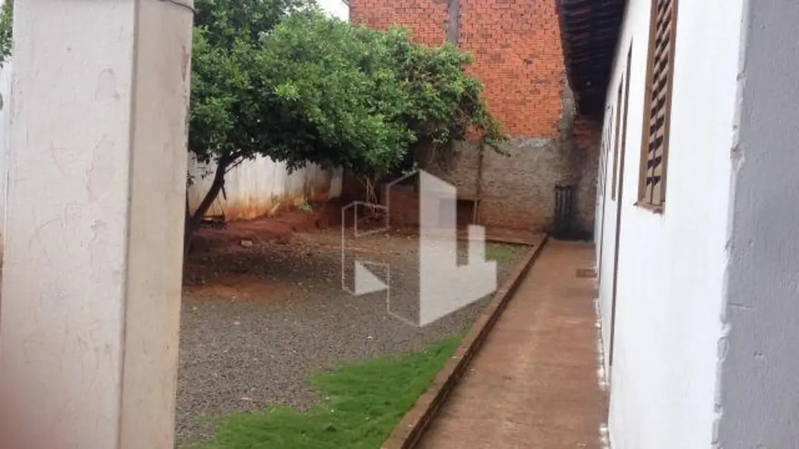 Foto 5 de Casa com 2 quartos à venda, 250m2 em Bocaina - SP
